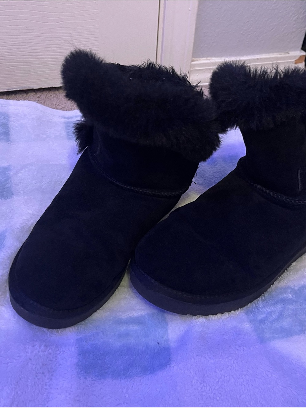 Women's Black Faux Fur Cuffed Ankle Booties